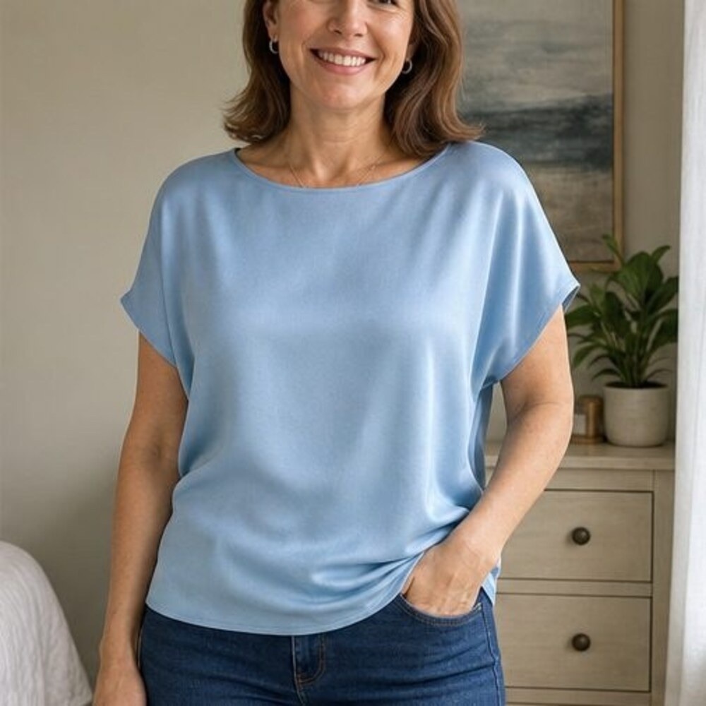 Light Blue Short Dolman Sleeve Ruched Side Top - M